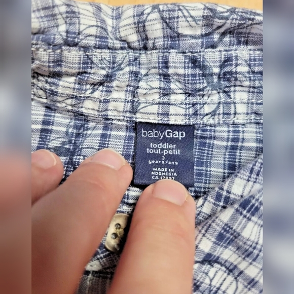 BUNDLE & SAVE Baby Gap plaid/floral/skull print shirt - Picture 5 of 9